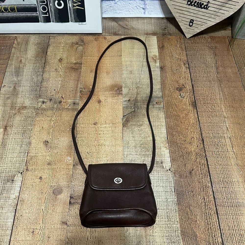 Coach Vintage Tango Mini Crossbody 9049 Brown Leather Turnlock - Picture 3 of 11